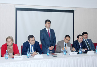 Состоялся «круглый стол» на тему «Азербайджан-2020: взгляд в будущее — раздумья молодежи»