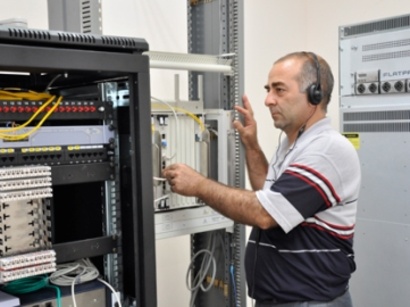 Телефонная сеть Баку переводится на оптические кабели