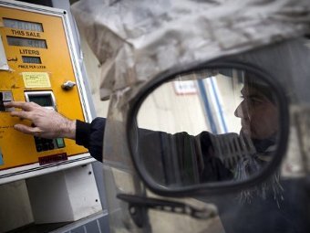 США освободят от санкций семерых покупателей иранской нефти