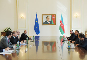 Встреча Президента Азербайджана Ильхама Алиева и президента Совета Европейского Союза Хермана Ван Ромпея в расширенном составе