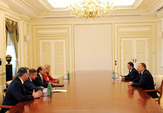 Президент Ильхам Алиев принял делегацию во главе с государственным секретарем по иностранным делам Министерства иностранных дел и сотрудничества Испании