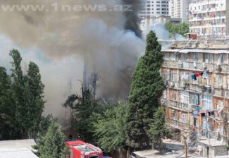 Пострадавшим от пожара в общежитии семьям вынужденных переселенцев по указанию Президента Азербайджана была оказана единовременная материальная помощь