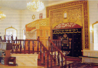 В синагогу Красной Слободы Азербайджана внесен новый Свиток священной Торы