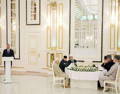 Президент Ильхам Алиев принял участие в церемонии ифтар по случаю священного месяца Рамазан