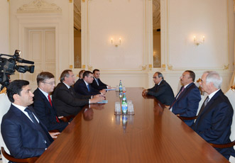 Президент Азербайджана Ильхам Алиев принял делегацию во главе с заместителем председателя правительства России Дмитрием Рогозиным