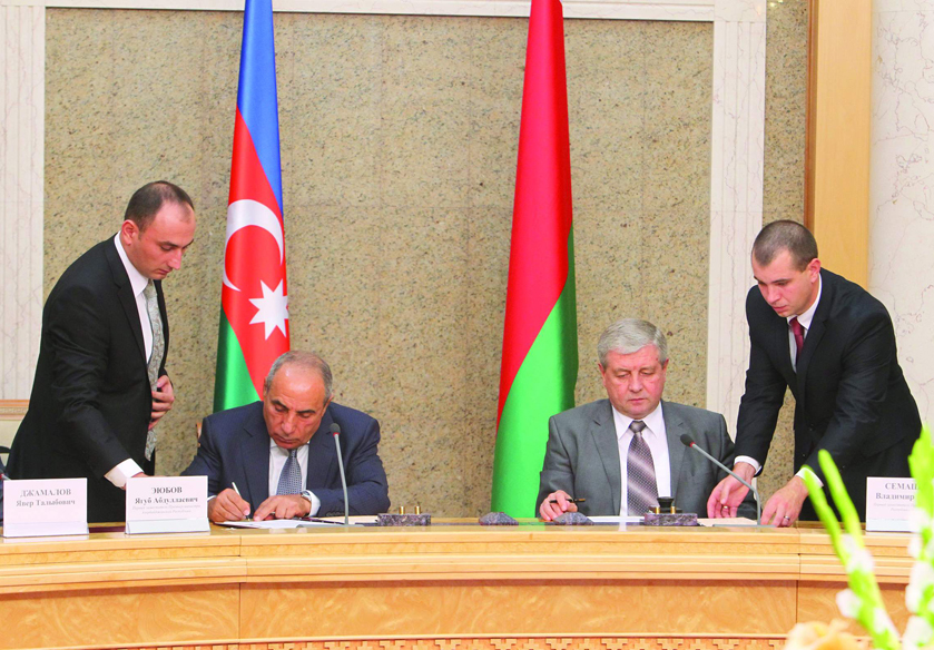 Беларусь и Азербайджан расширяют производственную кооперацию в машиностроении