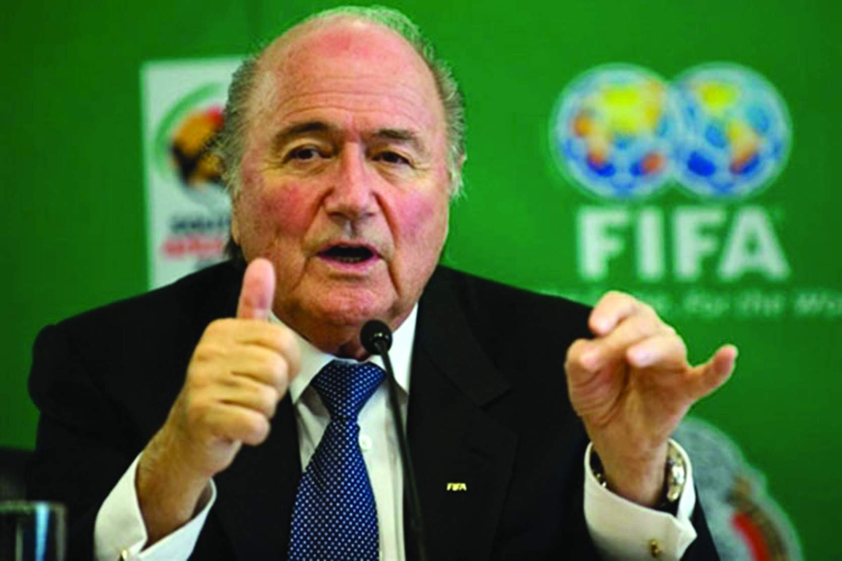 ЙозефБлаттер: «ФИФА поздравляет Азербайджан»