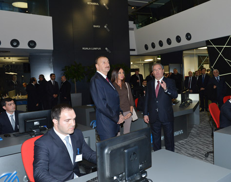 Первый азербайджанский телекоммуникационный спутник Azerspace-1 успешно запущен на орбиту