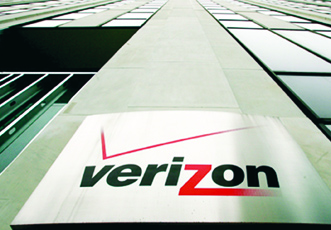 Власти США получают информацию о звонках всех абонентов компании Verizon