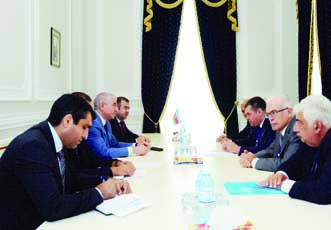 Глава Наблюдательной миссии Межпарламентской ассамблеи СНГ встретился с председателем Центральной избирательной комиссии