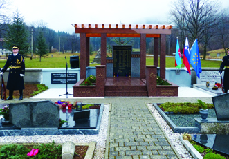 По случаю 95-летнего юбилея отважного сына азербайджанского народа Мехти Гусейнзаде в словенском поселке Чепован открыт мемориальный комплекс