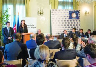 В Бухаресте при поддержке Фонда Гейдара Алиева состоялась конференция на тему «Геополитическая и энергетическая стратегии Южного Кавказа — Азербайджан в центре внимания»