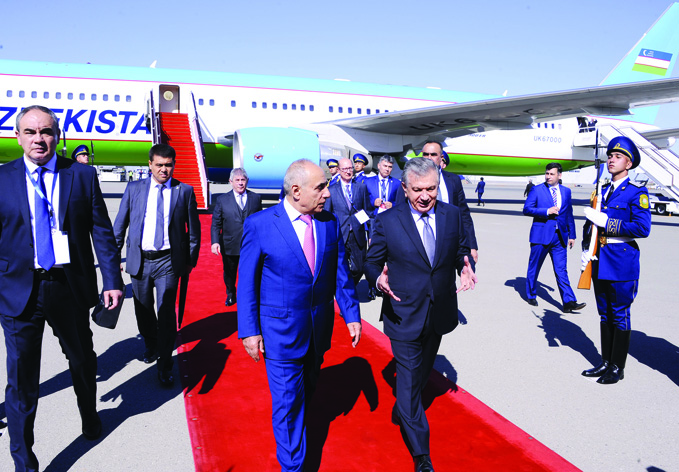 Президент Узбекистана Шавкат Мирзиеев прибыл с визитом в Азербайджан
