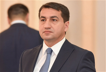 Хикмет Гаджиев: «Азербайджанский народ тесно сплоченвокруг Верховного Главнокомандующего, и это пугает Армению»