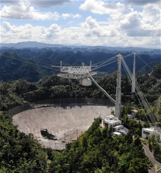 В Пуэрто-Рико рухнул гигантскийтелескоп Аресибо