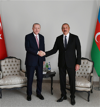 Встреча президентов Азербайджанаи Турции один на один