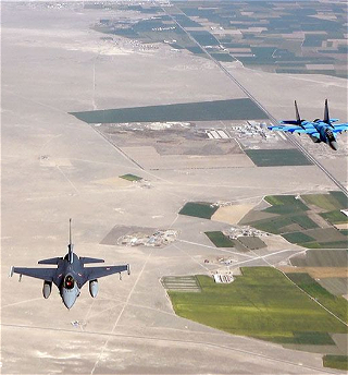 Военные самолеты Азербайджана и Турции совершили боевые вылеты в рамках совместных учений