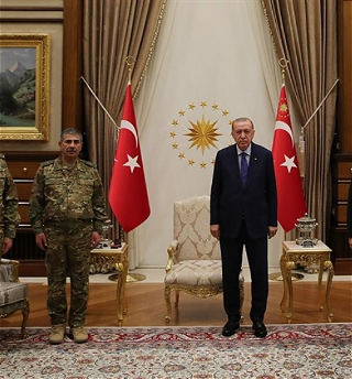 Президент Турции принял руководство Министерства обороны