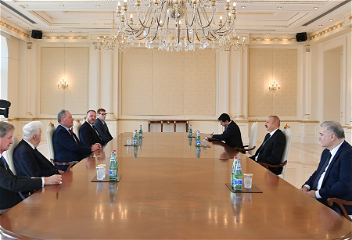 Президент Ильхам Алиев принялруководителя британо-азербайджанскоймежпарламентской группы дружбы