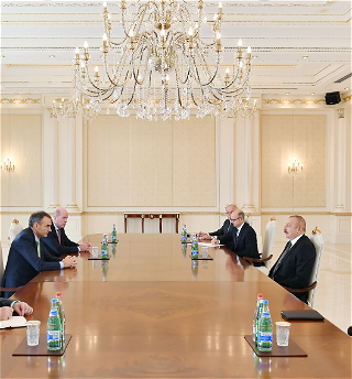 Президент Ильхам Алиев принял генеральногоисполнительного директора группы bp