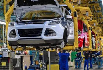 В Испании автомобильные заводы сократили производство из-за острой нехватки микрочипов во всем мире