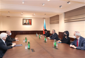 Обсуждены вопросы дальнейшего развития гуманитарного сотрудничества между Азербайджаном и Россией