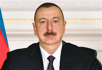 Президенту Французской Республики Его превосходительству господину Эмманюэлю Макрону