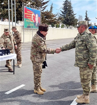 Военачальники на передовой