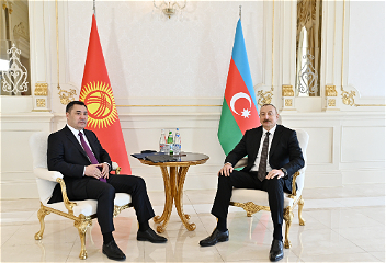 Состоялась встреча президентовАзербайджана и Кыргызстана один на один
