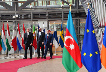 Встреча Президента Ильхама Алиева с президентом СоветаЕвропейского Союза и премьер-министром Армении в Брюсселе