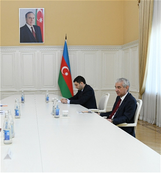 Заместитель премьер-министра Али Ахмедов встретился с новым руководителем азербайджанского представительства Международного комитета Красного Креста