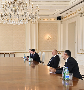 Президент Ильхам Алиев принялгенерального секретаря ОИС
