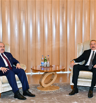 Президент Азербайджана Ильхам Алиев принялпредседателя Великого национального собрания Турции