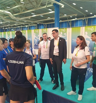 Министр молодежи и спорта Азербайджана встретился с членами сборной по настольному теннису, участвующей в Исламиаде