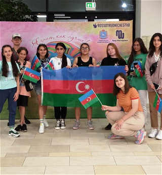 Вторая группа победителей конкурсов, организованных Русским домом в Баку, отправилась в Самару