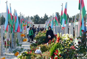 Азербайджанский народ глубоко чтит память шехидов Отечественной войны