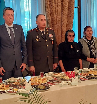 Начальник Генерального штаба Азербайджанской армии встретился с семьями шехидов в Тбилиси