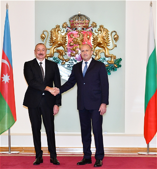 Состоялась встреча Президента Ильхама Алиева с Президентом Болгарии Руменом Радевымодин на один