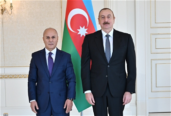 Президент Ильхам Алиев принял верительные грамотыновоназначенного посла Ливии в Азербайджане