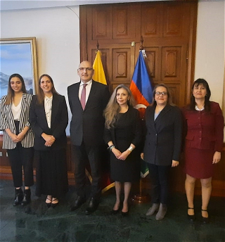 Помощник Первого вице-президента проинформировал официальных лиц Эквадора об игнорировании Арменией процесса мирного соглашения