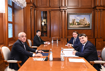 Премьер-министр Али Асадоввстретился с помощникомПрезидента РФ