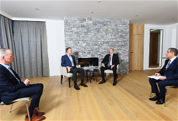 В Давосе состоялась встреча Президента Ильхама Алиевас генеральным исполнительным директором Signify