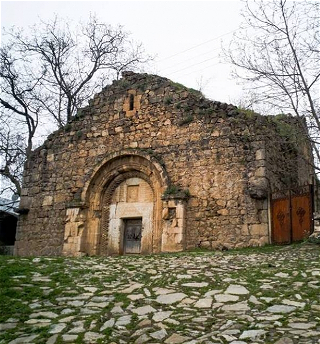 Армянская фальсификация в албанской христианской церкви села Хунерли Ходжавенда