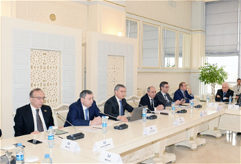 Захид Орудж: Статус беженцев западных азербайджанцев никто не отменял