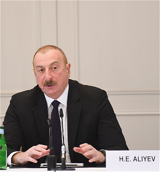Президент Ильхам Алиев: Передача электроэнергии является одним из важнейших вопросов