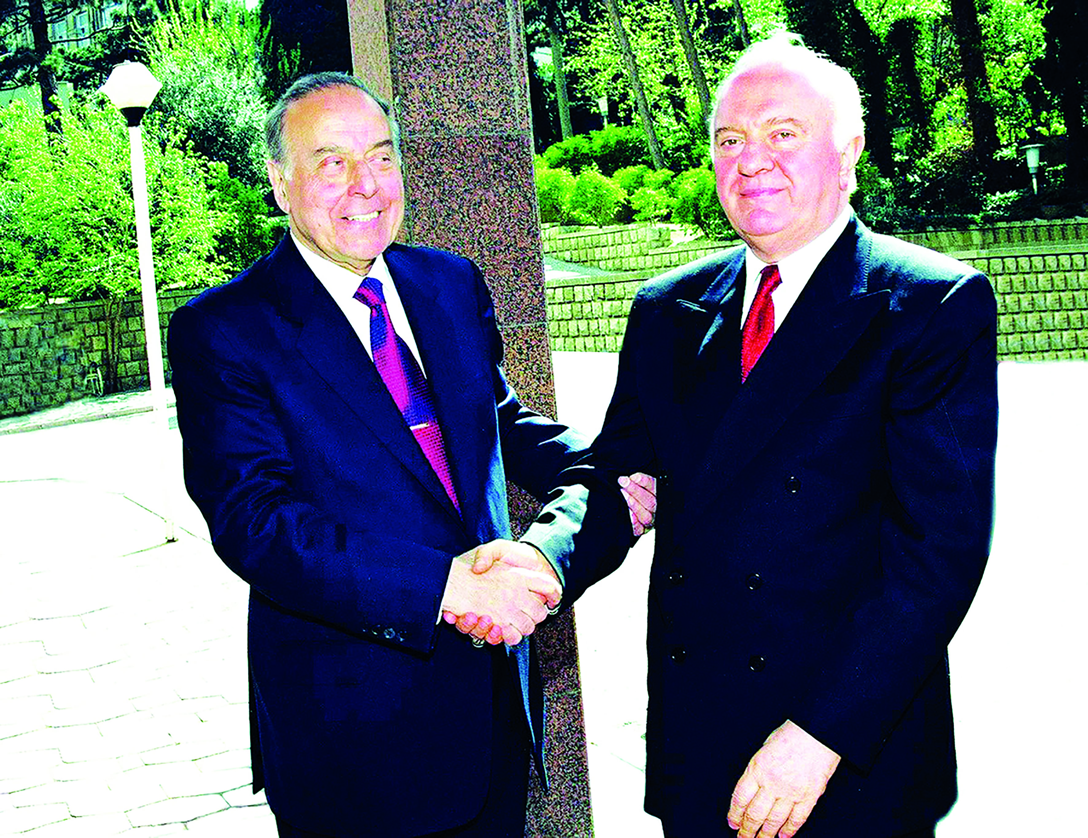 Гейдар Алиев как символ настоящей дружбы