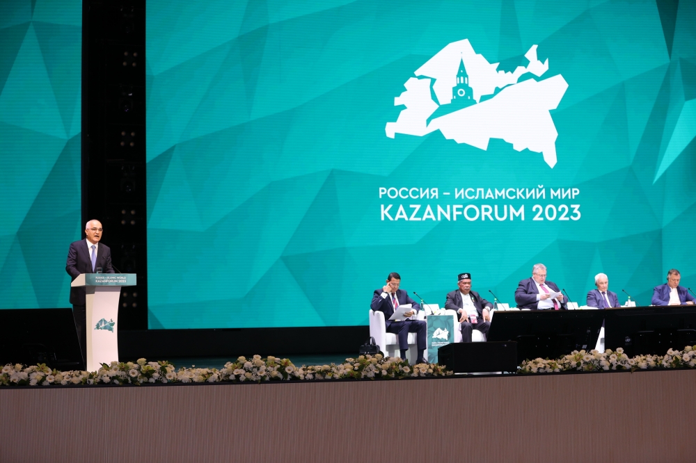 Азербайджанская делегация приняла участие в международном экономическом форуме