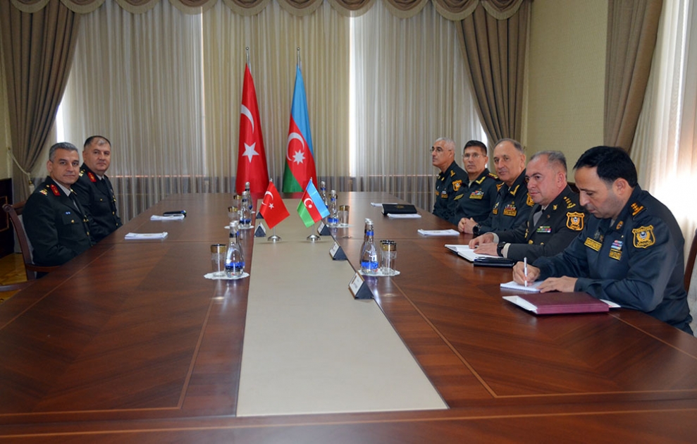 Начальник Генерального штаба Азербайджанской армии встретился с турецкой делегацией