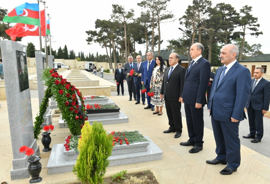 Знак глубокого уважения памяти шехидов