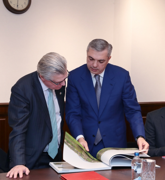 Руководитель Администрации Президента Азербайджана встретился с государственным министром Великобритании
